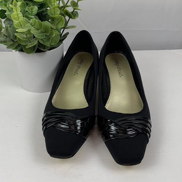 Easy Steet black heels - Picture 2 of 9